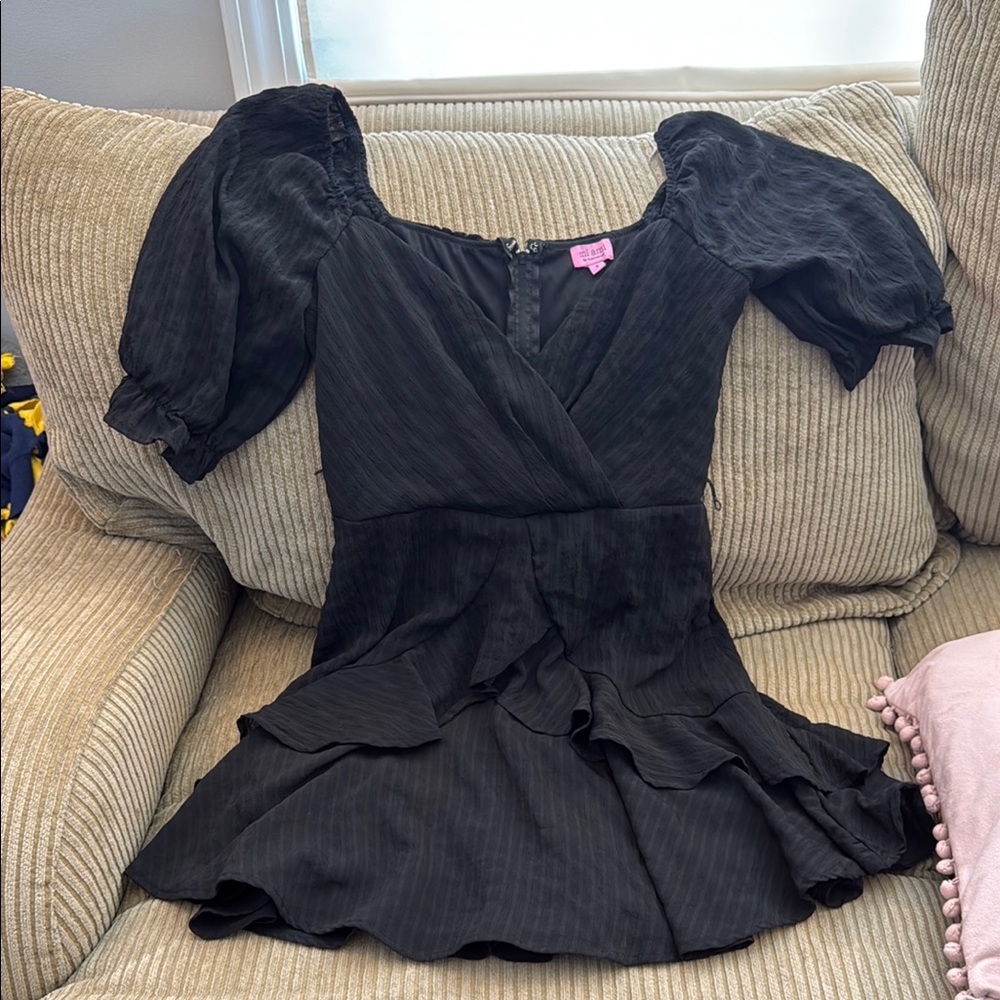 Francesca's Collections Black Fit and Flare Puff Sleeve Mini Dress